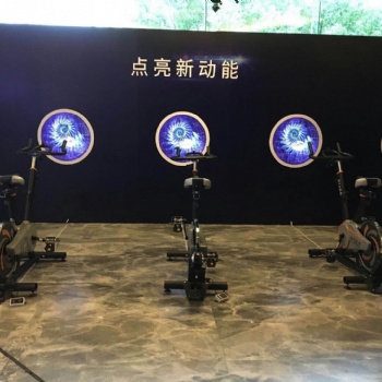上海發(fā)電自行車出租，真人抓娃娃機出租，籃球機出租