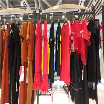 高端東莞INC品牌折扣女裝供應源女裝批發