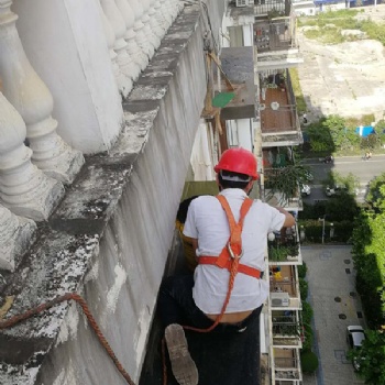 南寧市江南區(qū)房屋漏水維修樓頂防水補漏