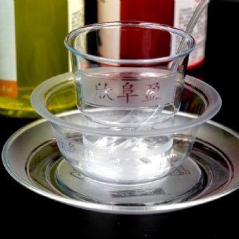 內(nèi)蒙古一次性餐具 加盟欣阜盈 廠家批發(fā) 免費(fèi)申請(qǐng)鋪貨