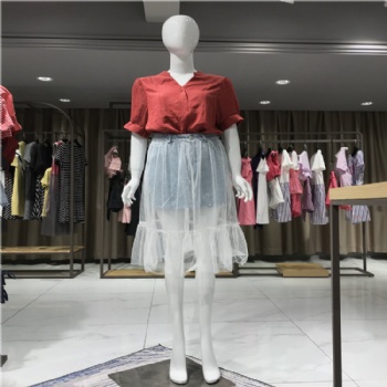 品牌折扣女裝進(jìn)貨要點(diǎn)