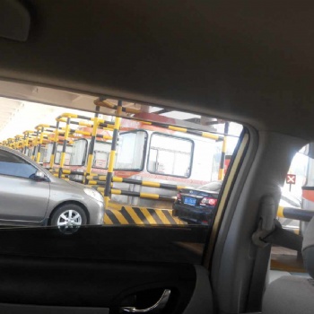 南寧車位標線涂料馬路標志漆批發(fā)價