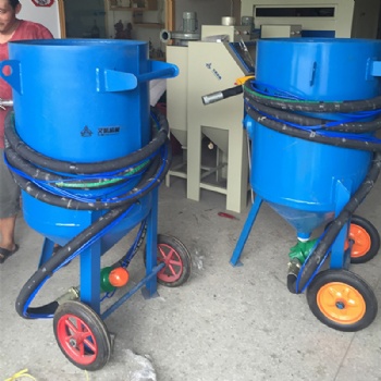 寧波開放式噴砂機(jī) 方型鐵管除銹設(shè)備無塵環(huán)保噴砂罐
