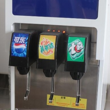 焦作多功能可樂機(jī)碳酸飲料機(jī)
