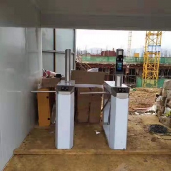 濟南安裝三輥閘，工地三輥閘安裝，人臉識別科創鼎新廠家