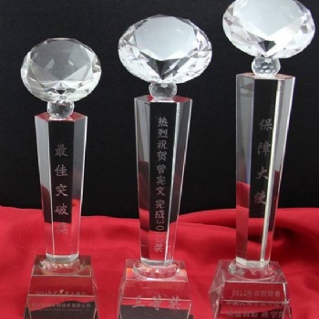 上海定做疫情刻字彩印留念水晶愛心獎(jiǎng)杯