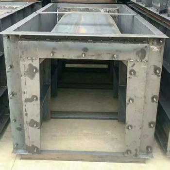 E型電纜槽模具廠家站臺(tái)電纜槽模具水泥預(yù)制電纜槽模具現(xiàn)貨供應(yīng)
