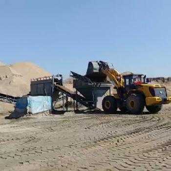 移動砂石料篩分破碎制砂機(jī),高產(chǎn)量河沙水洗生產(chǎn)線,螺旋洗石機(jī)