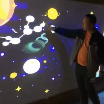 全息光影展-武漢紐賓凱網(wǎng)紅太空學院