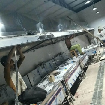 彭山學(xué)校食堂廚房油煙機(jī)清洗公司