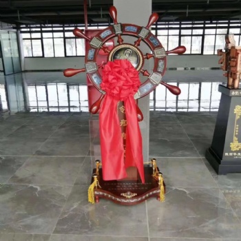 西安開(kāi)業(yè)滴合適滴落地?cái)[件 舵輪紅木擺件 2米以上開(kāi)業(yè)舵手工藝擺件