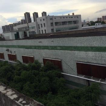 石排水簾墻搭配負(fù)壓風(fēng)機(jī)廠房降溫快效果好