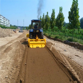 三排鏈條加強(qiáng)式灰拌機(jī) 三點懸掛式灰土拌合機(jī) 齒輪傳動路拌機(jī)