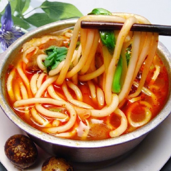 仟佰味土豆粉加盟培訓(xùn)技術(shù)服務(wù)支持項(xiàng)目?jī)?yōu)勢(shì)成本利潤(rùn)分析