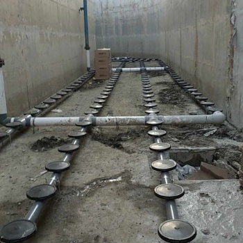 開封市微孔盤式曝氣器廠家、進口盤式曝氣器、進口硅橡膠膜片微孔曝氣器、可變微孔曝氣器曝氣器設備