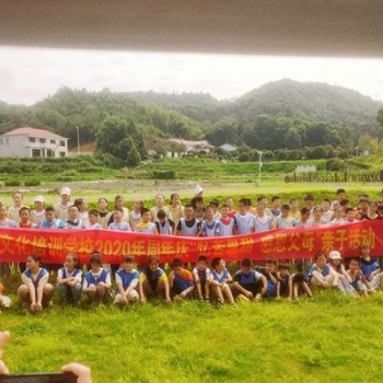 長沙戶外拓展哪家專業(yè) 狼團拓展公司為您精心服務