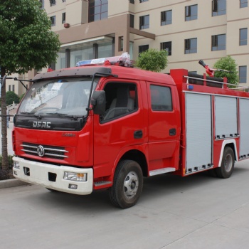 消防車廠家 東風(fēng)多利卡水罐消防車 森林用消防滅火車