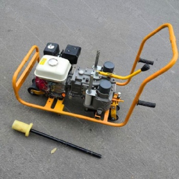 手推式內(nèi)燃雙頭螺栓扳手 NLB-600型雙頭螺栓扳手