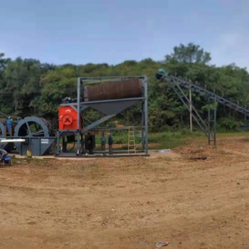 瓜子石清洗設(shè)備，1215碎石水洗機(jī)械，挖斗式洗砂機(jī)定制