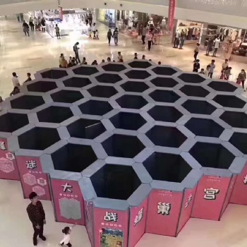 暖場(chǎng)活動(dòng)打卡道具火車模型廠家 益智蜂巢迷宮出租出售價(jià)格