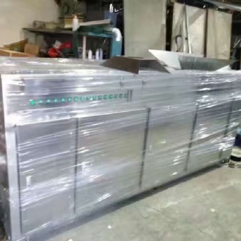 蘇州廠家供應(yīng)5000風(fēng)量活性炭廢氣吸附箱