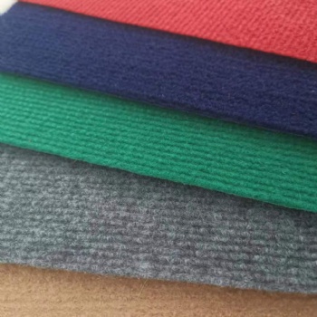 專業(yè)定制展會(huì)用地毯；婚慶大紅毯；汽車內(nèi)飾無(wú)紡布；一次性地毯