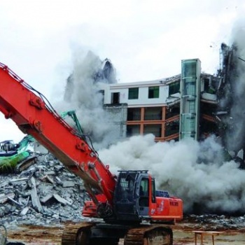 廣州花都專業(yè)拆除，雅瑤舊建筑拆除，雅瑤違建拆除清運