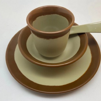 壹粵密胺特色擺臺(tái)餐具，土陶造型中餐擺臺(tái)，杯碗碟勺酒店擺臺(tái)