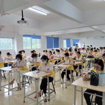 拓普家政產(chǎn)后康復(fù) 你的放心選擇