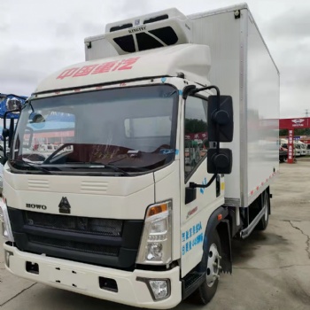 重汽豪沃4米2冷藏車，160馬力，全山東巨大優(yōu)惠。