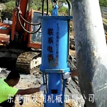 蚌埠市優(yōu)質(zhì)大型巖石液壓劈裂機使用方法