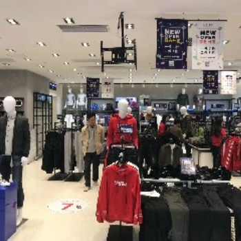 青島畢設戰(zhàn)狼男裝貨架 無印良品男裝貨架