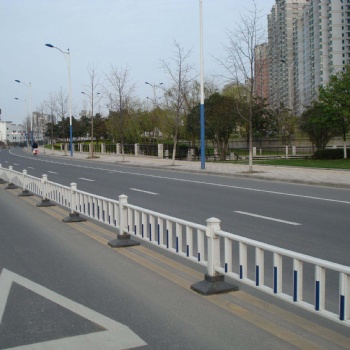 廣東汕尾,鋅鋼護(hù)欄鐵路護(hù)欄,鐵路護(hù)欄生產(chǎn)廠,出口桃型柱護(hù)欄