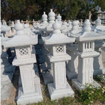 石雕石燈，仿古舊大理石，石燈籠公園庭院