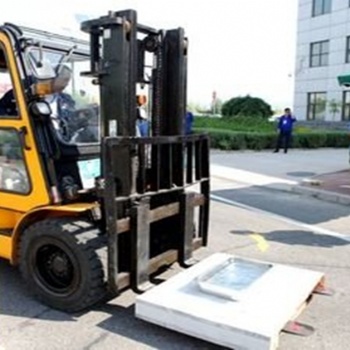 南寧叉車司機(jī)培訓(xùn)考證輕松報(bào)名拿證