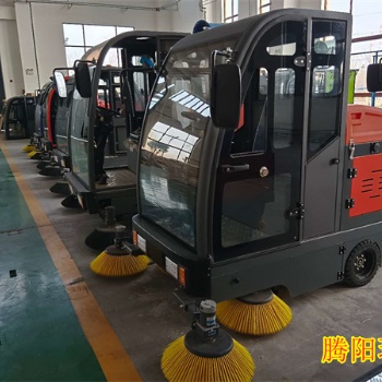 塑造企業(yè)環(huán)境就選騰陽(yáng)電動(dòng)掃地車(chē)