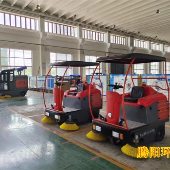 駕駛式電動(dòng)掃地車(chē)操作指南
