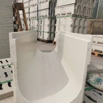 新型的成品樹脂排水溝 U型樹脂排水溝 抗壓 抗凍 抗腐蝕 環(huán)保壽命長 抗高溫 排水效率高 水流動性強(qiáng)