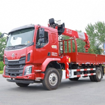 柳汽乘龍M3單橋，上裝長(zhǎng)興8噸直臂吊機(jī)