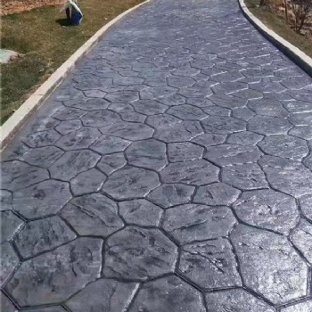 來(lái)賓譽(yù)臻藝術(shù)壓模地坪,壓花地坪一次性成型
