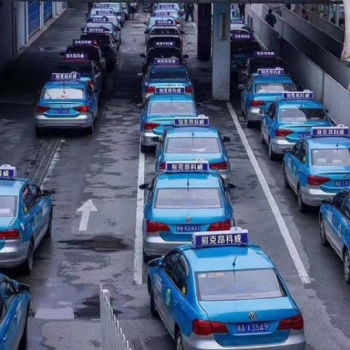 河南省出租車頂燈廣告聯(lián)盟市場(chǎng)的開發(fā)與建設(shè)