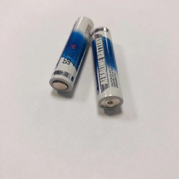 **7號(hào)堿性電池?zé)晒獍魧Ｓ? width=