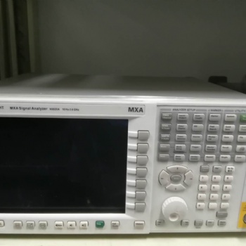 N5227B PNA 微波網(wǎng)絡(luò)分析儀，900 Hz/10 MHz 至 67 GHz