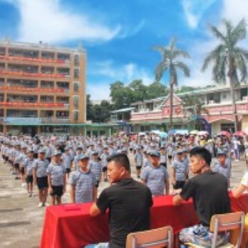 2023黃埔軍事夏令營；如何培養(yǎng)孩子的坑挫能力