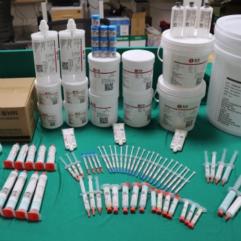 導熱硅脂導熱膏系數(shù)3.0W電腦CPU主板LED燈散熱硅膠膏500g