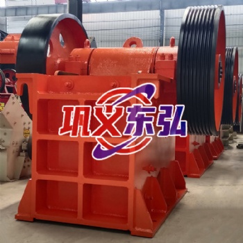 顎式破碎機 鄂板 東弘破碎設(shè)備 顎式破碎機生產(chǎn)廠家
