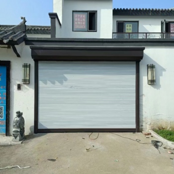 沈陽(yáng)廠家專業(yè)定做**電動(dòng)車(chē)庫(kù)門(mén)超長(zhǎng)質(zhì)保