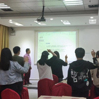 中山直播培訓(xùn)哪家強(qiáng)中山西區(qū)慧網(wǎng)直播培訓(xùn)主播培訓(xùn)直播運(yùn)營(yíng)
