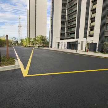 蘇州廠區(qū)道路消防畫線一米價格 蘇州熱熔車道黃顏色標線價格